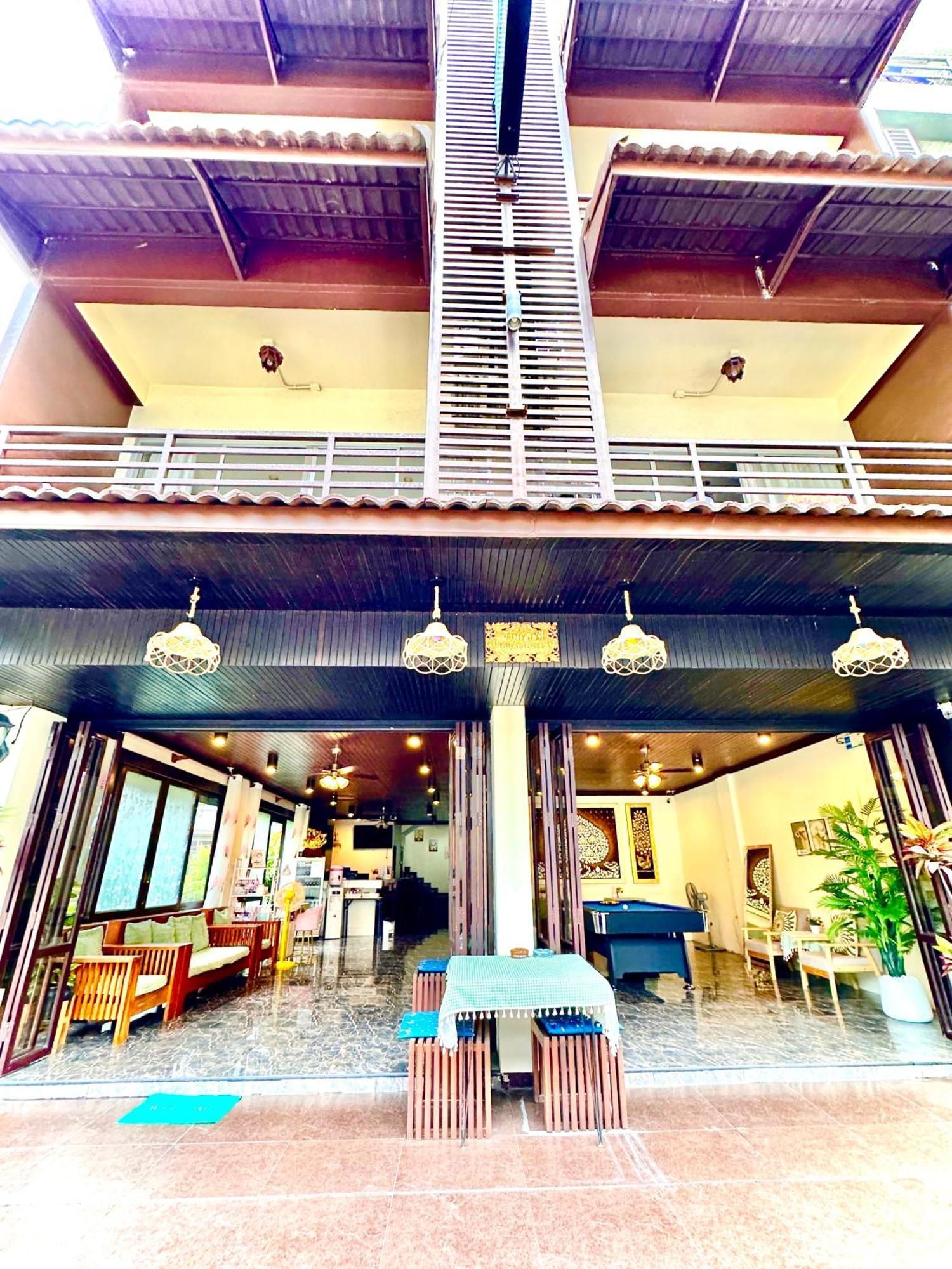 Thai Classic House Patong Exterior foto