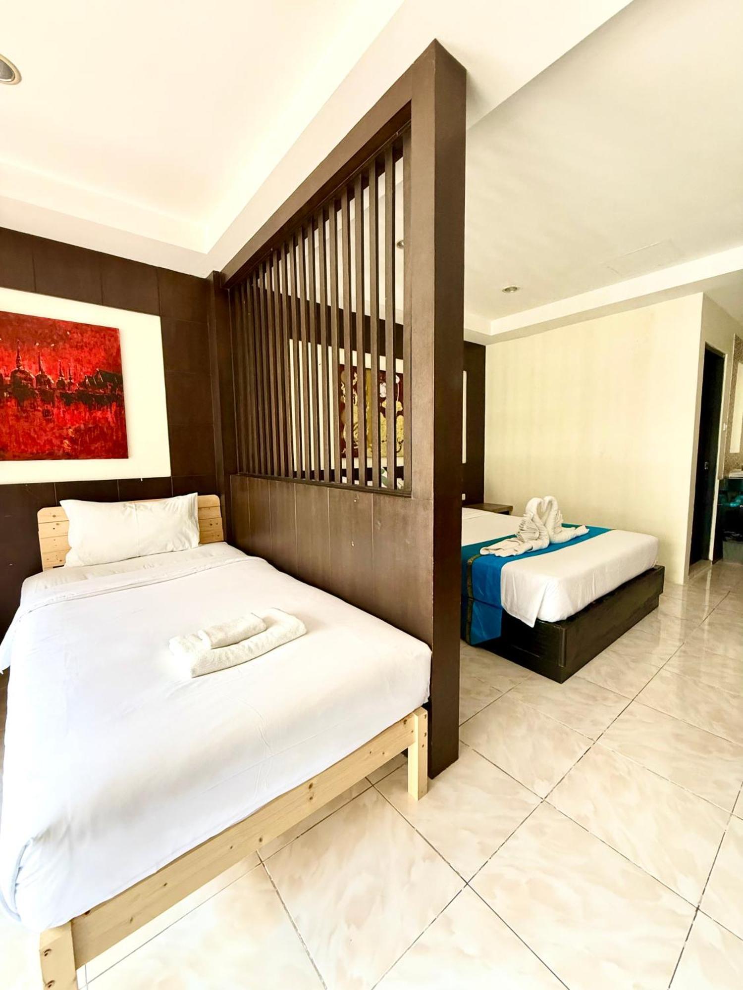 Thai Classic House Patong Exterior foto